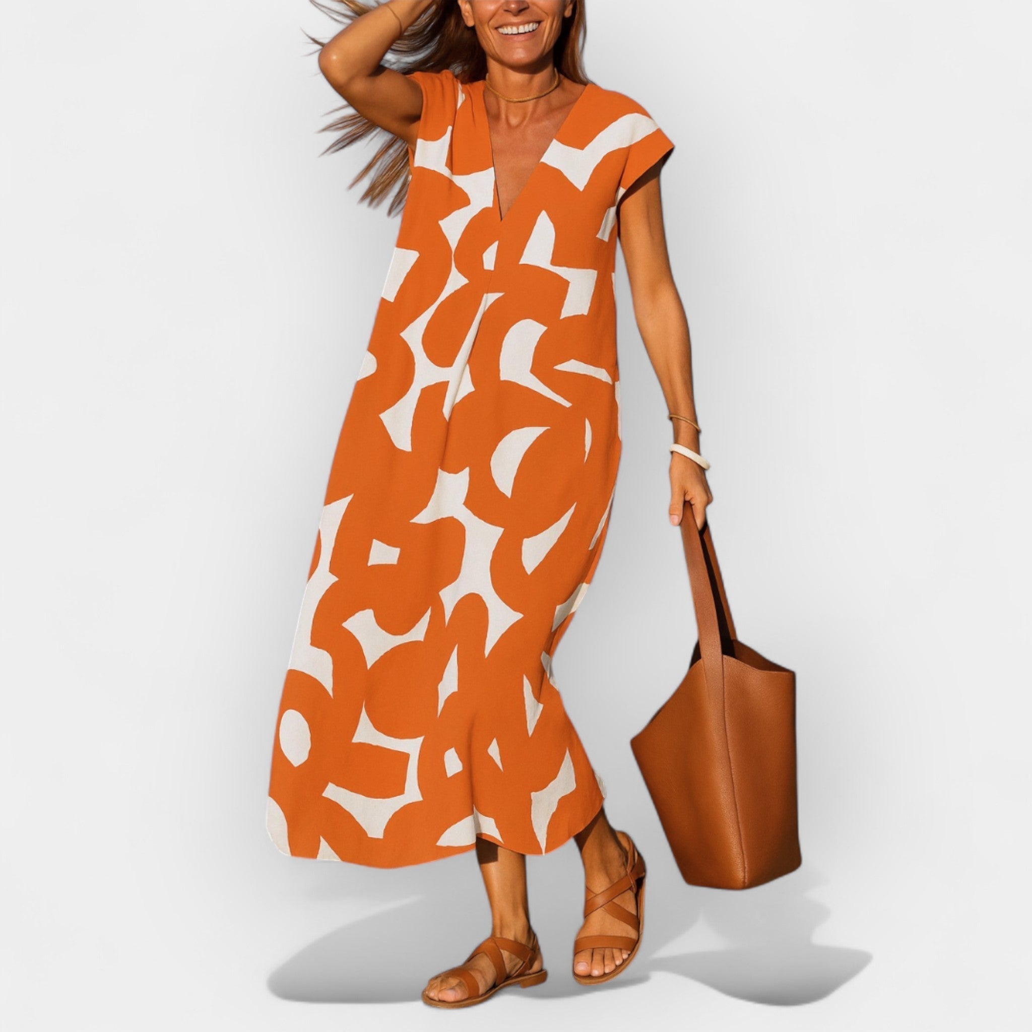 Lengva Suknelė su V Formos Iškirpte ir Šiuolaikiniu Dizainu