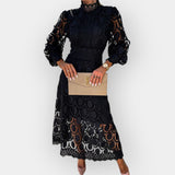 Romantiška Suknelė su Nėriniais